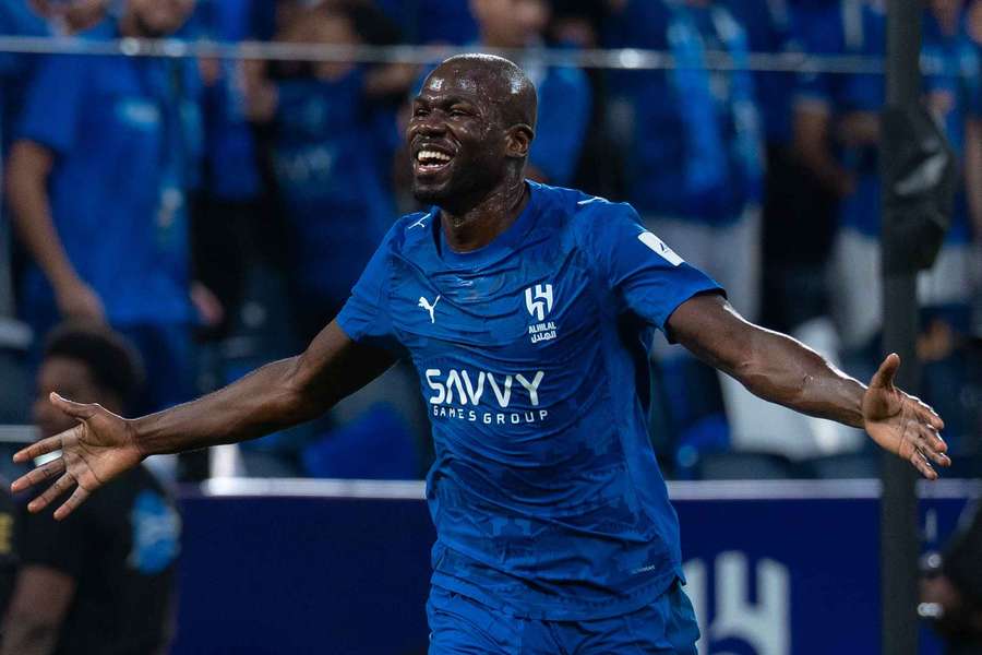 Koulibaly marcou em Al-Hilal 3x1 Al-Sadd Koulibaly marcou em Al-Hilal 3x1 Al-Sadd