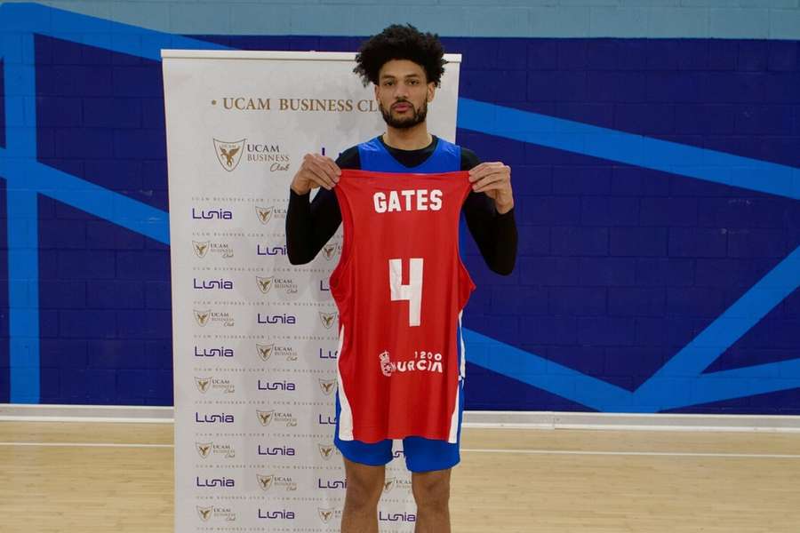 Kaiser Gates, con la camiseta del UCAM Murcia