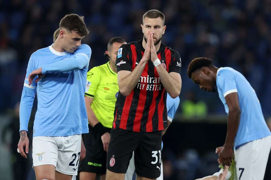 Lazio o învinge pe AC Milan pe Olimpico Lazio o învinge pe AC Milan pe Olimpico