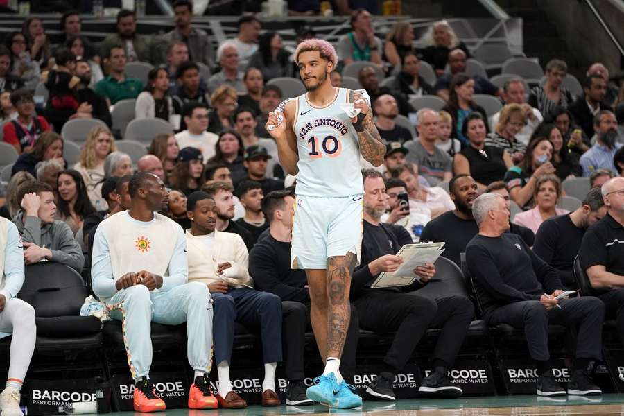 Krótszy występ Jeremiego przeciwko Pistons. Bolesna porażka San Antonio Spurs