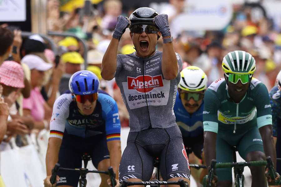 Belg Jasper Philipsen wygrał 10. etap Tour de France, Pogacar wciąż na czele