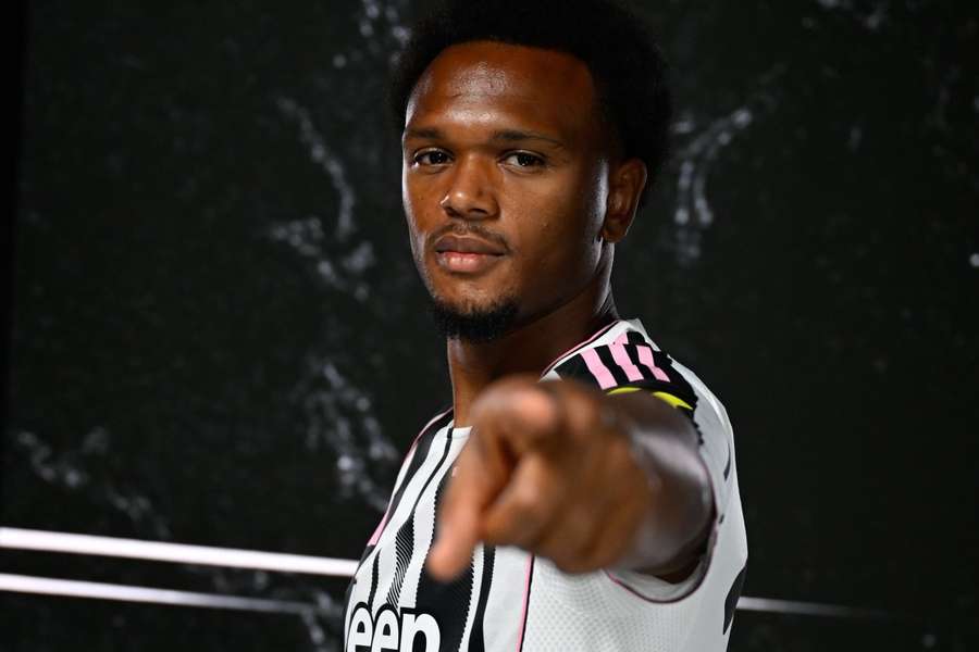 Openda "très heureux" de rejoindre la Juventus Openda "très heureux" de rejoindre la Juventus