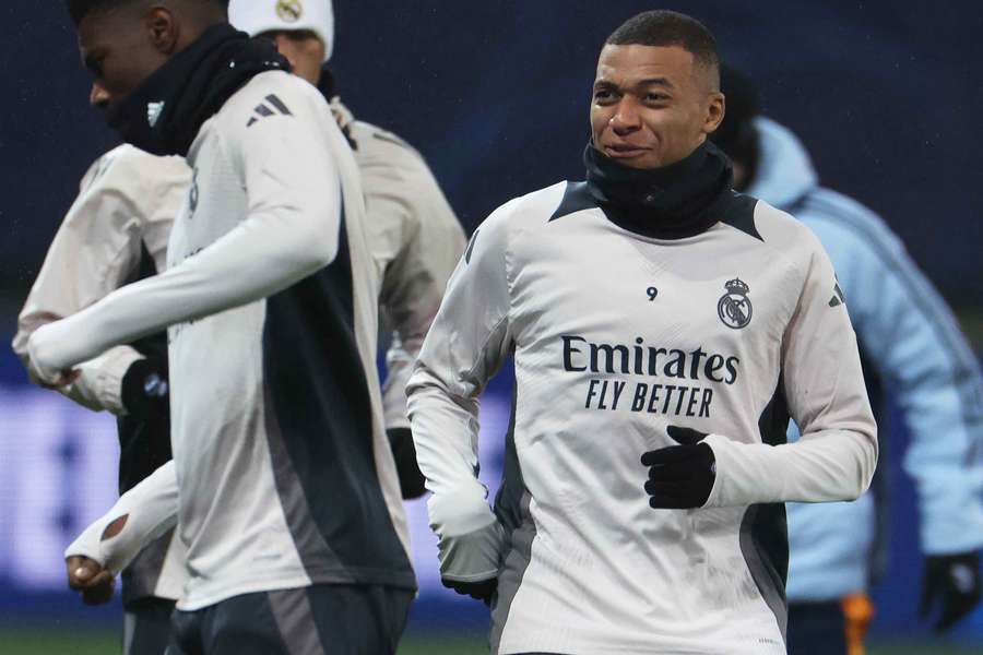 Real Madrid de Mbappé é líder de LaLiga