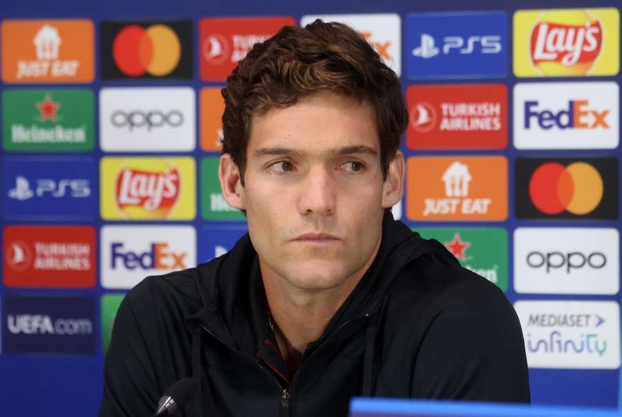 Marcos Alonso, en la previa del partido de Champions del Barcelona ante el Inter de Milán