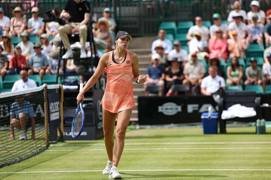 Krecz Magdy Linette w pierwszej rundzie turnieju w Eastbourne. Złe wieści przed Wimbledonem