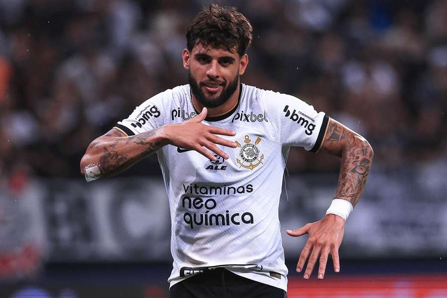 Yuri Alberto fez dois gols na virada do Corinthians