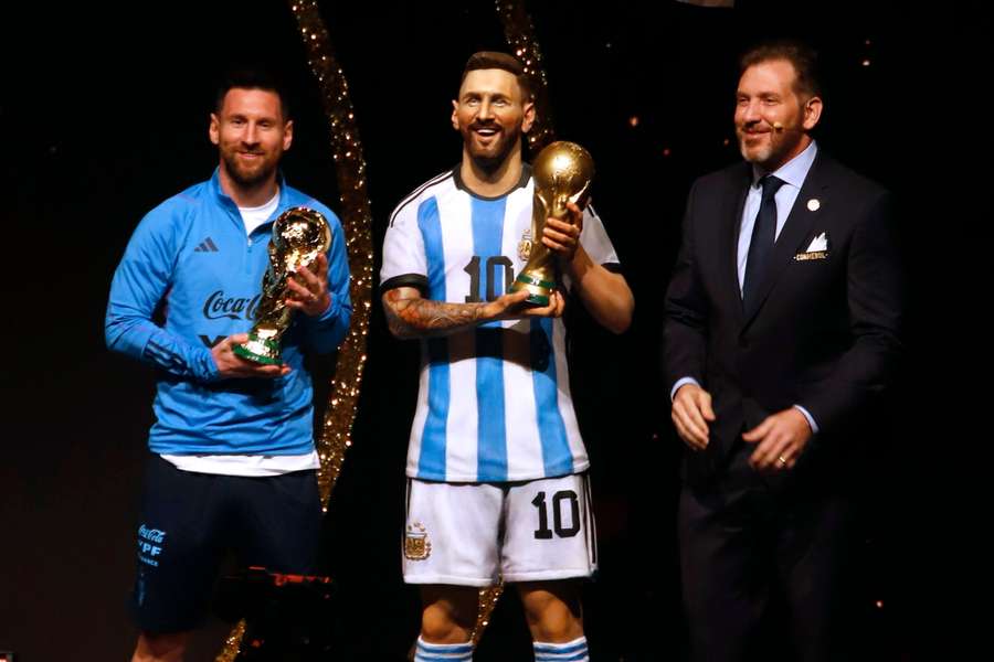 Lionel Messi uhonorowany statuą przed siedzibą CONMEBOL