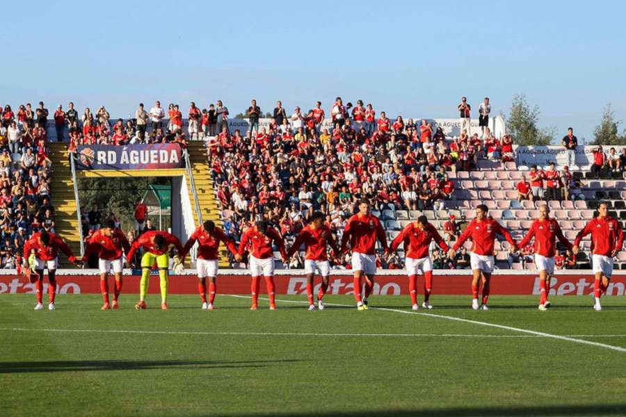 Benfica venceu Farense em Águeda