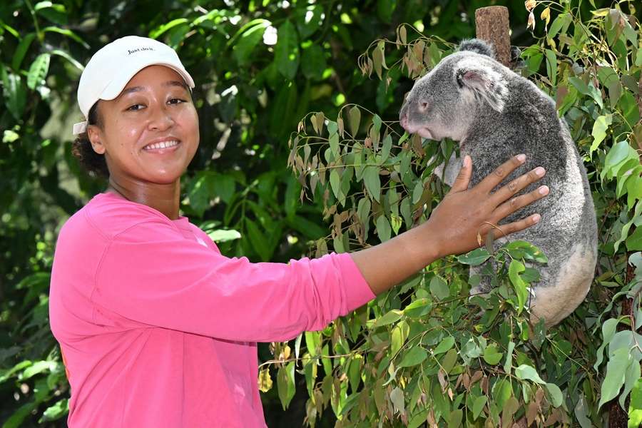 Naomi Osaka gibt ihr Comeback auf der Tennistour in Brisbane.