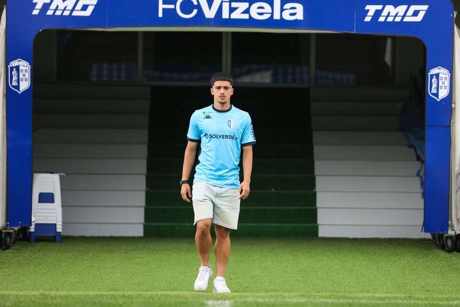 Pedro Ramos prolongou ligação ao Vizela