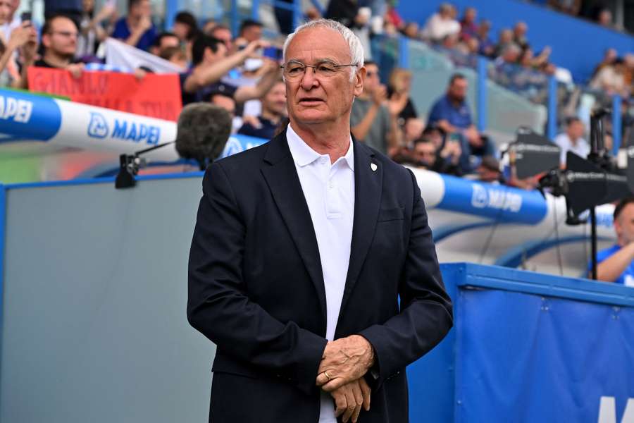 A última aventura de Claudio Ranieri no banco foi contra o Cagliari