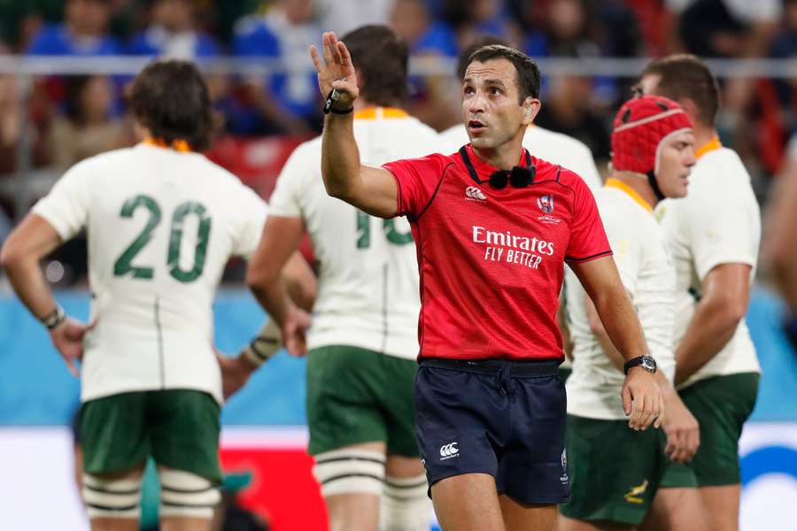 Australia raises refereeing concerns with World Rugby