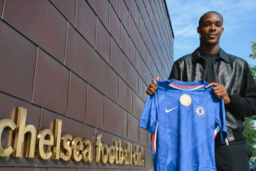 Chelsea dotáhla příchod Emanuela Emeghy ze Štrasburku.