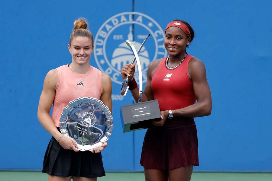 Finalistky turnaja WTA 500 Maria Sakkariová a šampiónka Coco Gauffová.