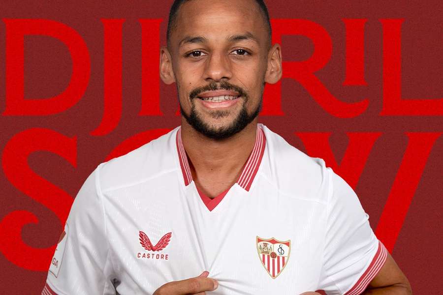 Djibril Sow assinou até 2028 com o Sevilha
