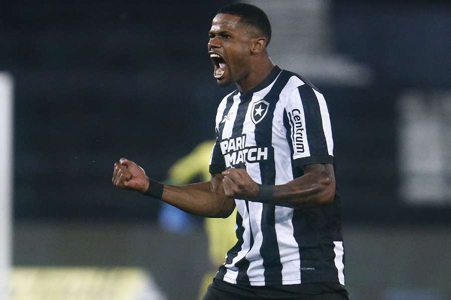 Júnior Santos teve mais uma partida de destaque com a camisa do Botafogo