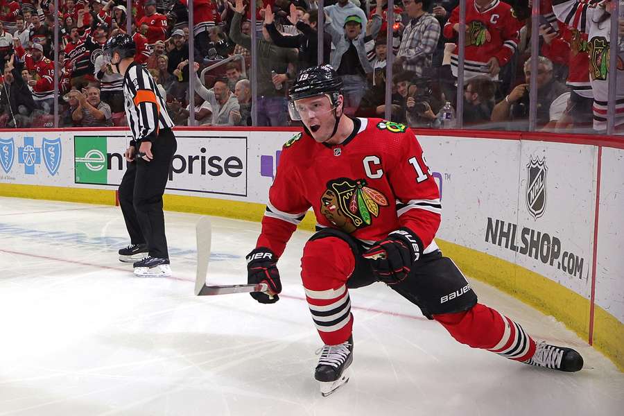 Jonathan Toews celebrates after a goal against the Philadelphia Flyers (2023)