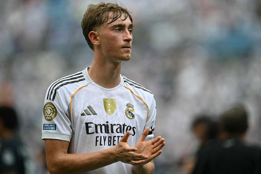 Huijsen, la extensión de Xabi Alonso como 'centralcampista'