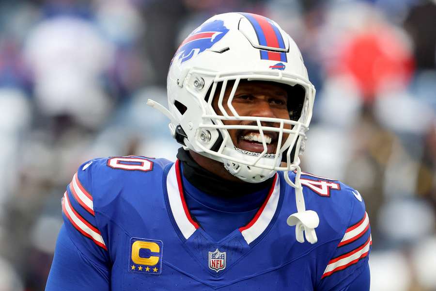 Von Miller smiling on the field as a member of the Buffalo Bills (2025)