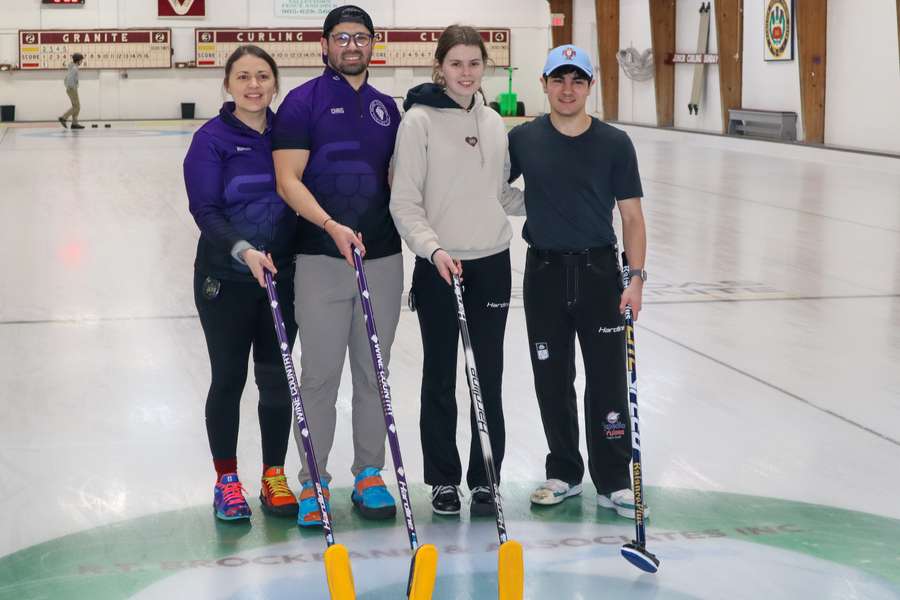 Atletas que participaram na final da 4.ª Taça de Portugal de Curling 