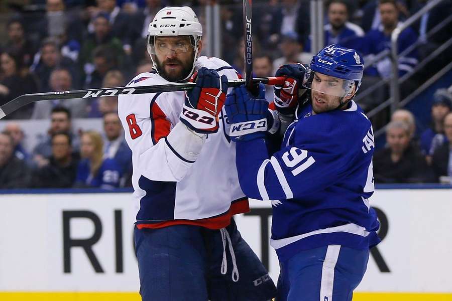 Tanto Ovechkin como Tavares têm marcos interessantes pela frente