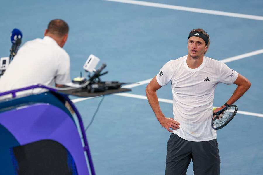 Zverev könnte im Falle einer Enttäuschung bei den Australien Open noch nachrücken Zverev könnte im Falle einer Enttäuschung bei den Australien Open noch nachrücken