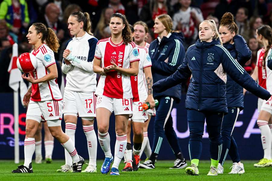 Ajax heeft met 5-1 verloren van Atlético Madrid