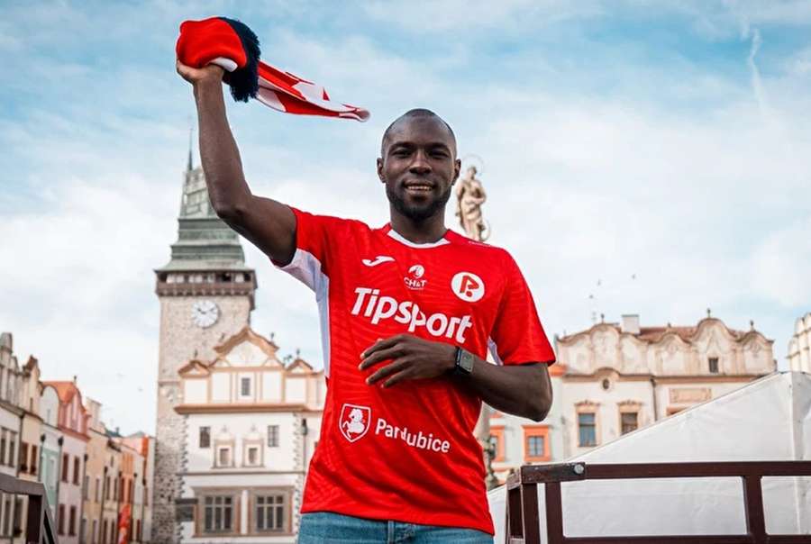Abdullahi Tanko v Pardubicích prodloužil smlouvu do roku 2030. Abdullahi Tanko v Pardubicích prodloužil smlouvu do roku 2030.