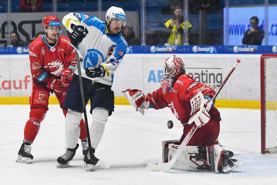 Plzeň si na úvod extraligy poradila s Třincem.