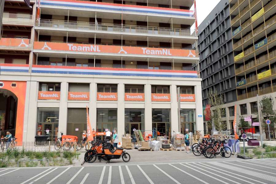 Het Nederlandse blok in het Olympisch dorp