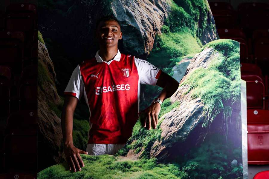 Luís Fernandes já com a nova camisola