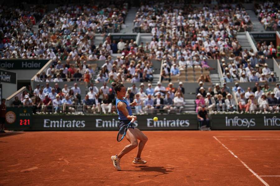 Franțuzoaica Lois Boisson o învinge pe Jessica Pegula, favorita numărul 3, și ajunge în sferturi la Roland Garros
