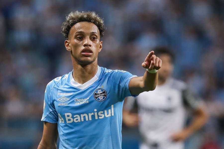Bitello deixou o Grêmio para defender o Dínamo de Moscou em setembro do ano passado