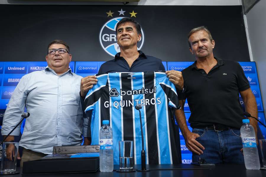 Gustavo Quinteros é o novo comandante do Grêmio Gustavo Quinteros é o novo comandante do Grêmio