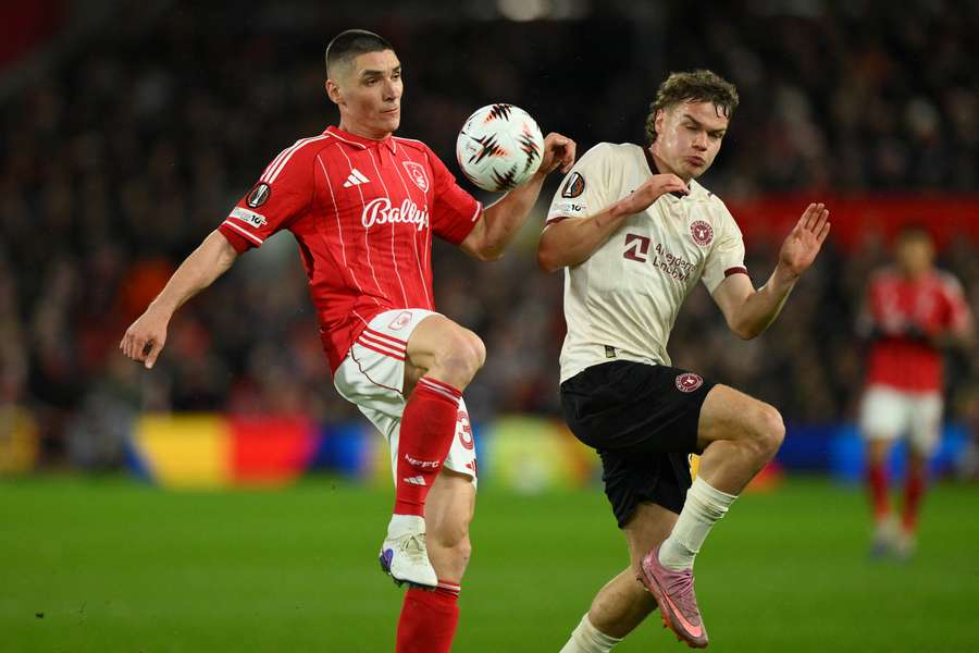 Midtjylland e Nottingham Forest decidem uma vaga nas quartas de final