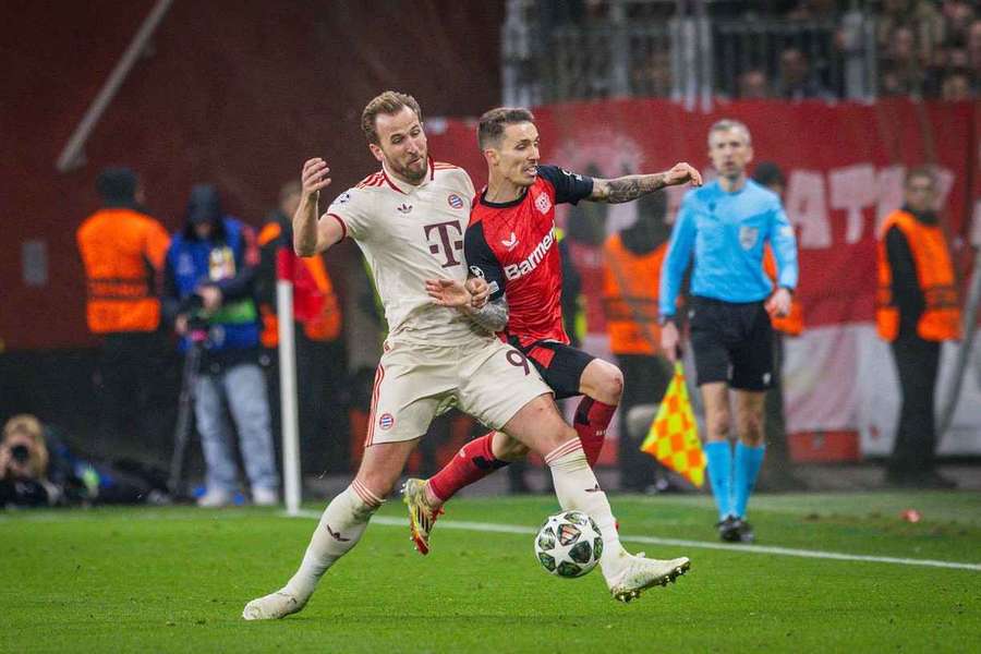 Harry Kane (l.) und Alejandro Grimaldo wollen mit ihren Teams den WM-Titel holen. Harry Kane (l.) und Alejandro Grimaldo wollen mit ihren Teams den WM-Titel holen.