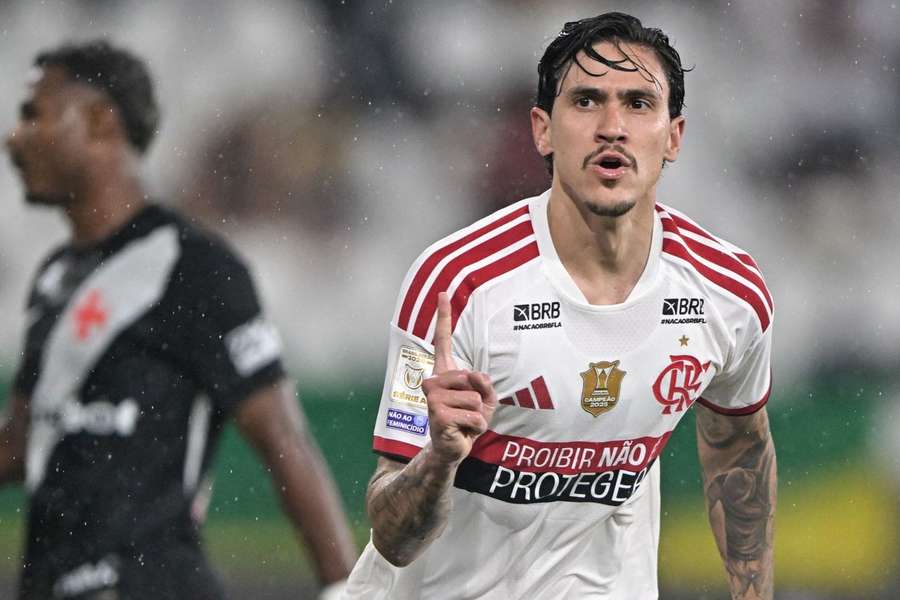 Pedro fez dois gols em Vasco 1x4 Flamengo