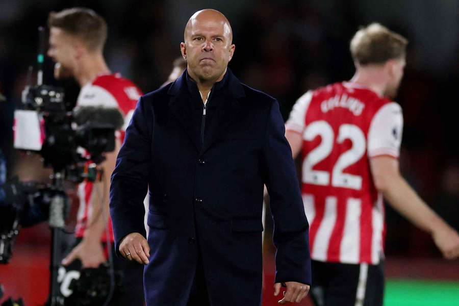 Arne Slot's Liverpool slump to another Premier League reverse. Arne Slot's Liverpool slump to another Premier League reverse.