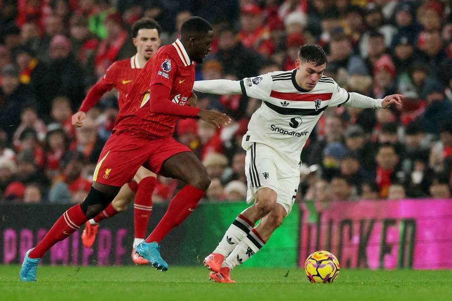 Ugarte impressionou no meio-campo do Manchester United