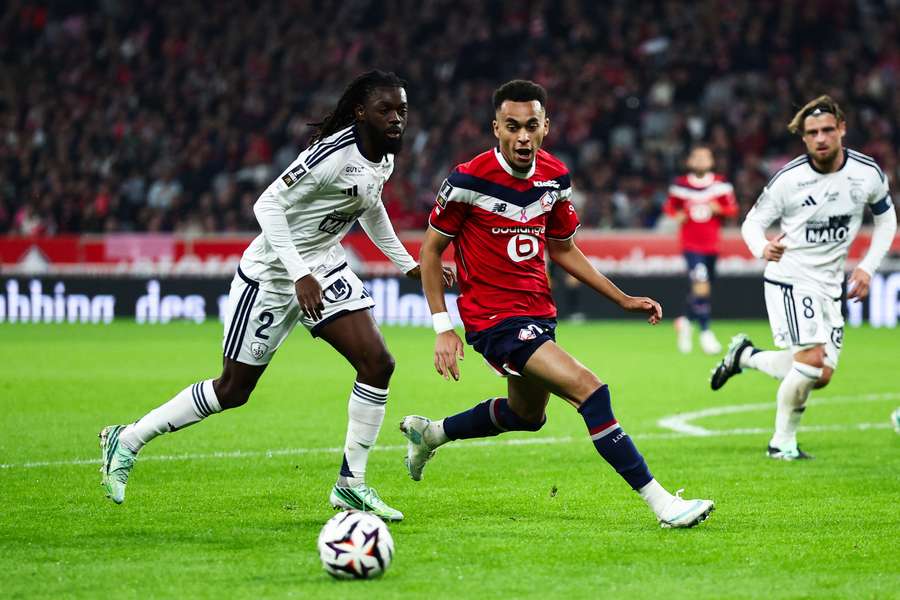 Mené dès la 6e minute, Lille arrache le nul à domicile face à Brest Mené dès la 6e minute, Lille arrache le nul à domicile face à Brest
