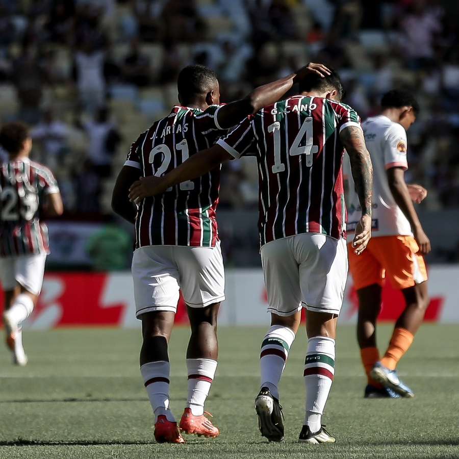 Arias deu a assistência para Cano abrir o placar