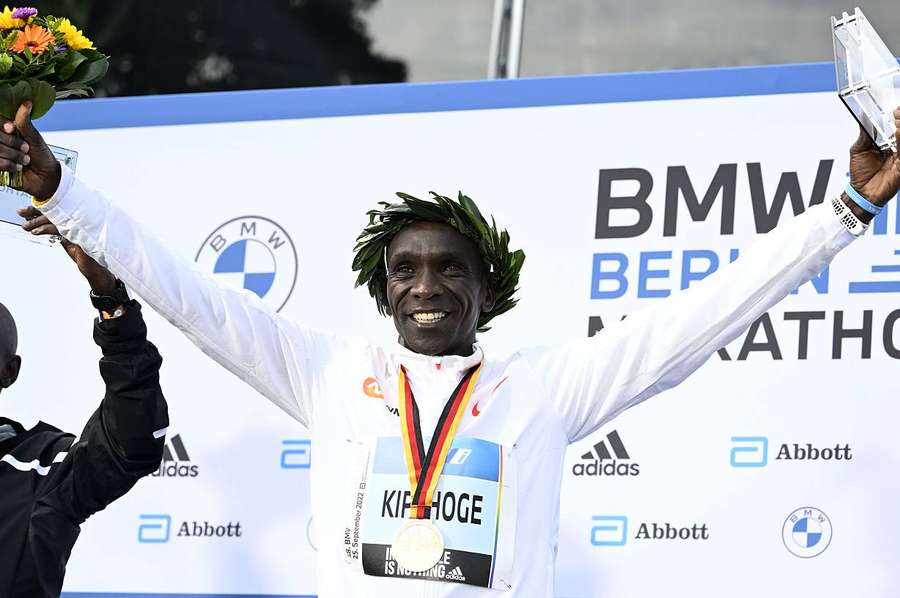 Kipchoge améliore son record du monde au Marathon de Berlin