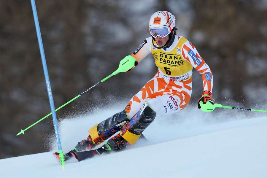 Petra Vlhová má slalom v talianskom stredisku výborne rozbehnutý. 