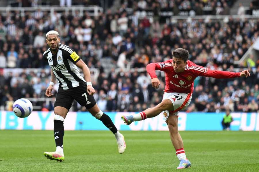 Man Utd's Harry Amass shoots for goal against Newcastle United Man Utd's Harry Amass shoots for goal against Newcastle United