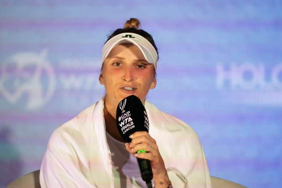 Vondrousova critică starea terenului de la Cancun