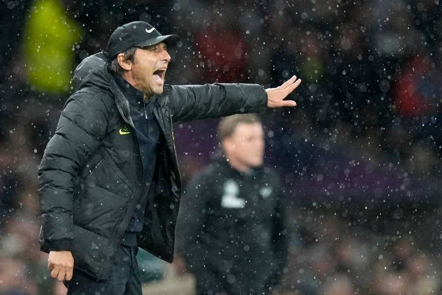 Antonio Conte gives instructions during Tottenham's match against Newcastle.