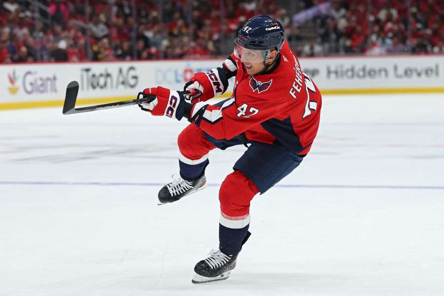 Fehérváry mal pilnú noc.