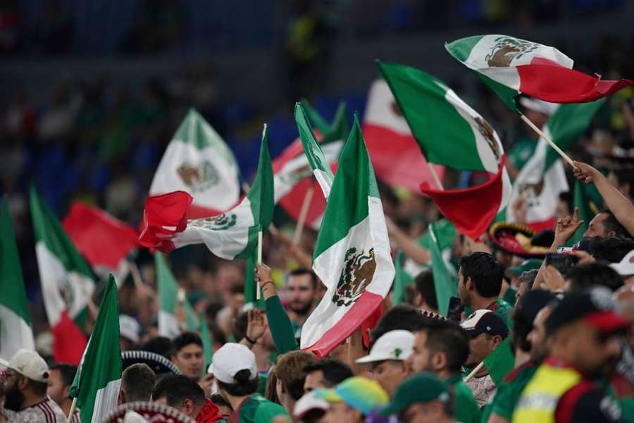 FIFA não quis especificar quais cânticos teriam sido entoados por torcedores mexicanos