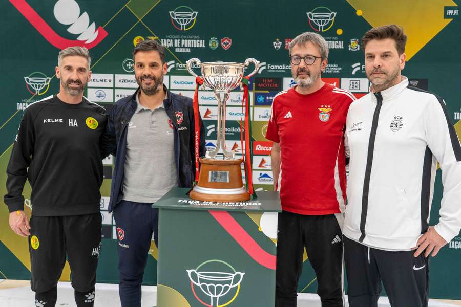 Os quatro treinadores em ação