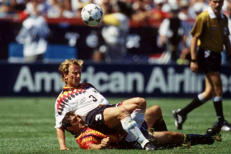 Andreas Brehme frente à Espanha no Mundial